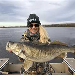 Top 5 Destinations for Walleye Fishing in Minnesota: A Local Expert’s Guide for 2025